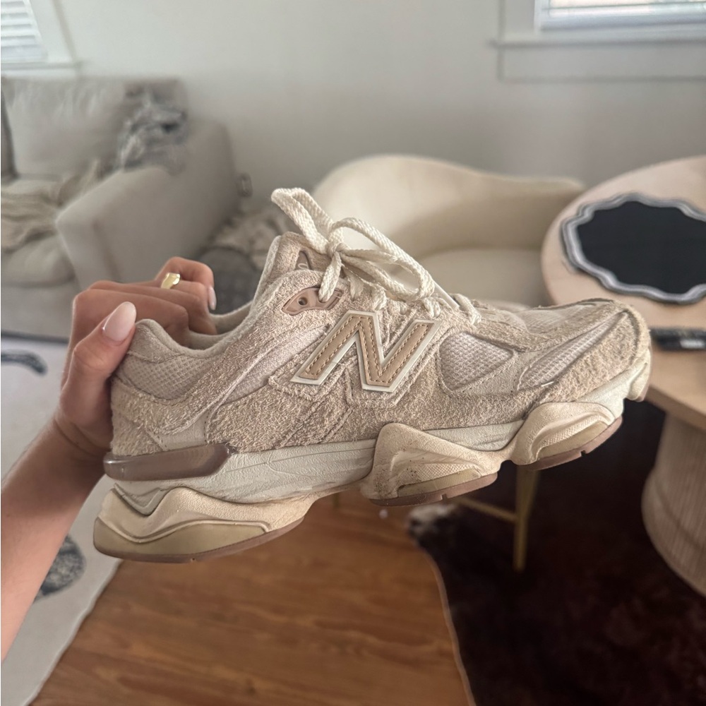 New Balance Women's Boucle Sneakers